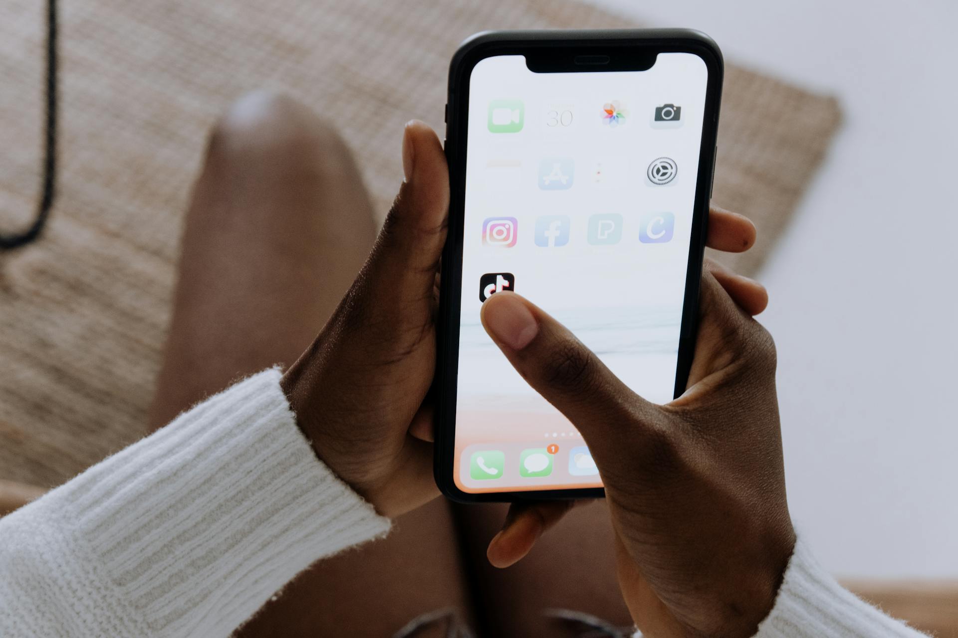 How to Make Your Song Go Viral on TikTok